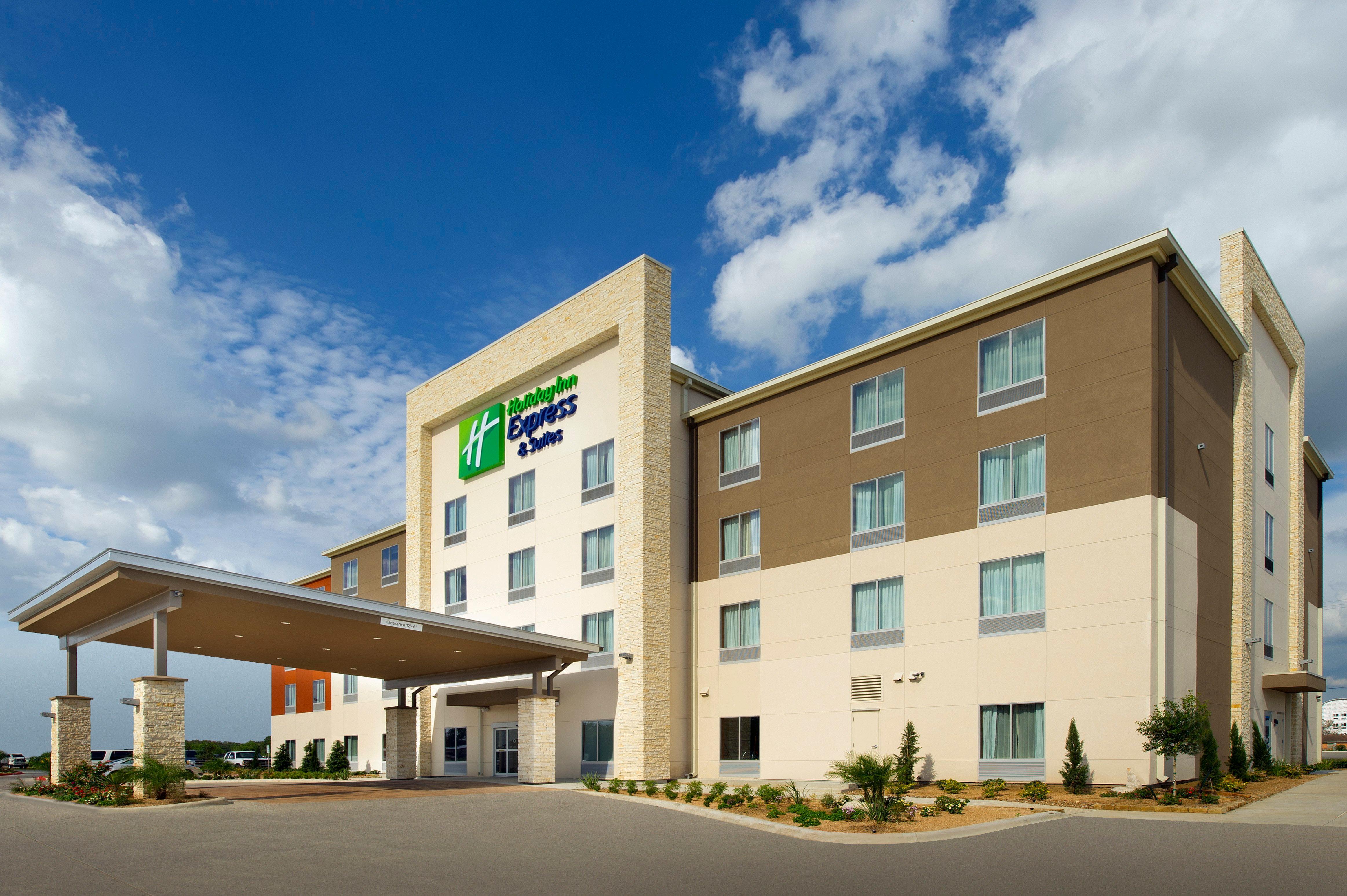 Holiday Inn Express & Suites Bay City By Ihg מראה חיצוני תמונה